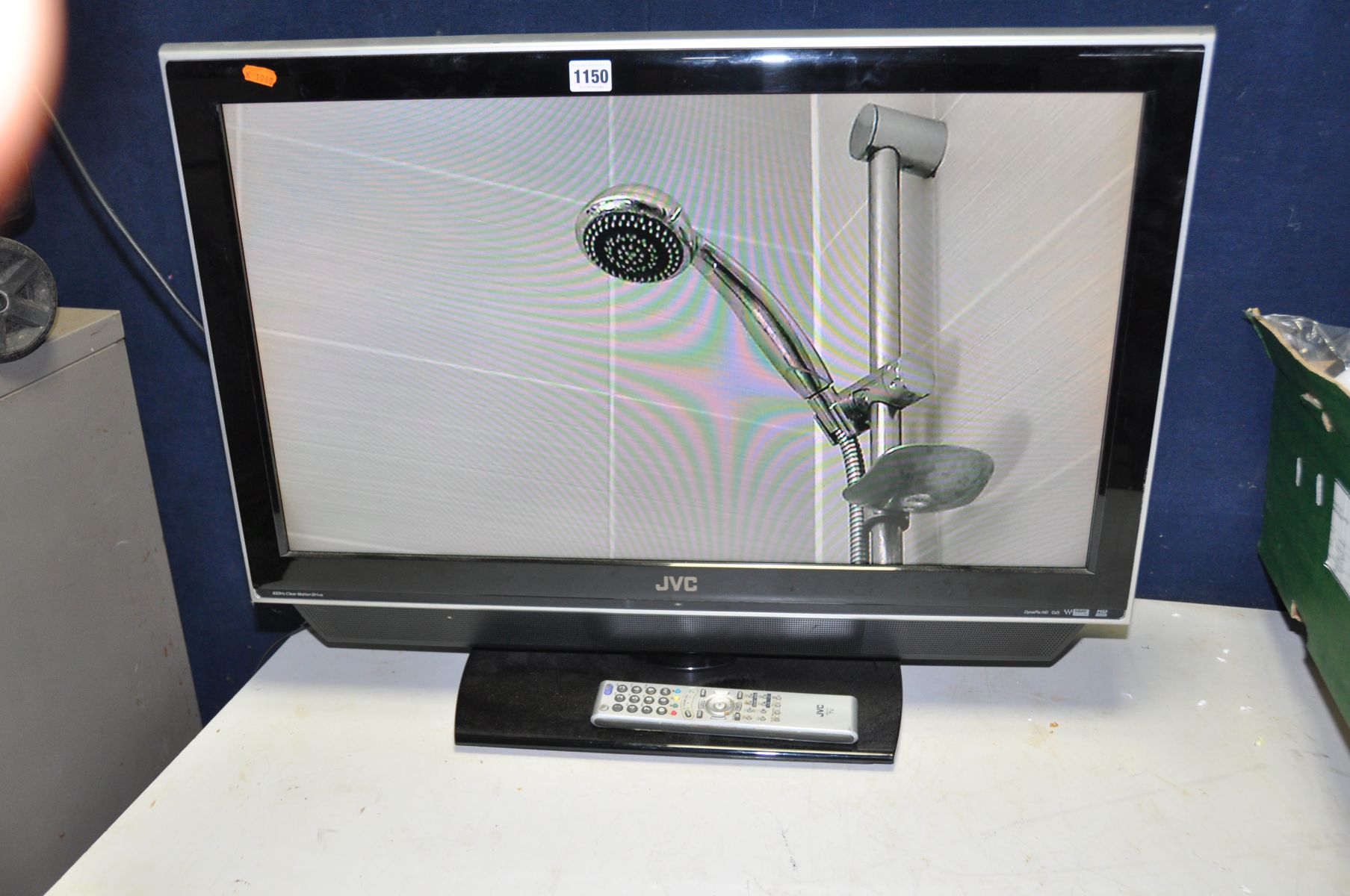 A JVC LT32DP8BJ 32in TV WITH REMOTE (PAT pass and working)