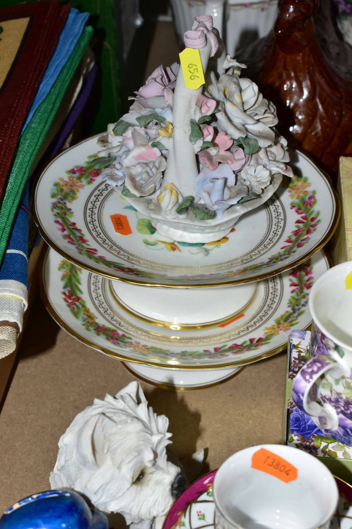 TWO BOXES AND LOOSE 20TH CENTURY FIGURAL ORNAMENTS, boxed tea cups and saucers, a pair of - Image 4 of 13