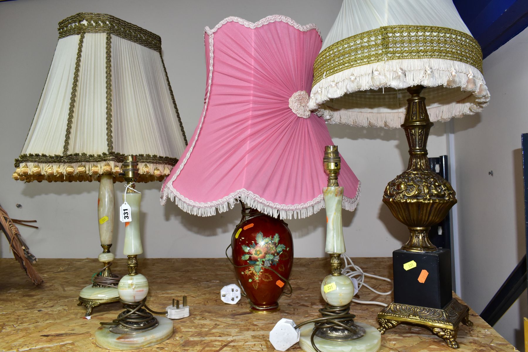 A GROUP OF FIVE TABLE LAMPS, comprising a pair of onyx and gilt metal lamp bases, height 36cm to - Image 12 of 12