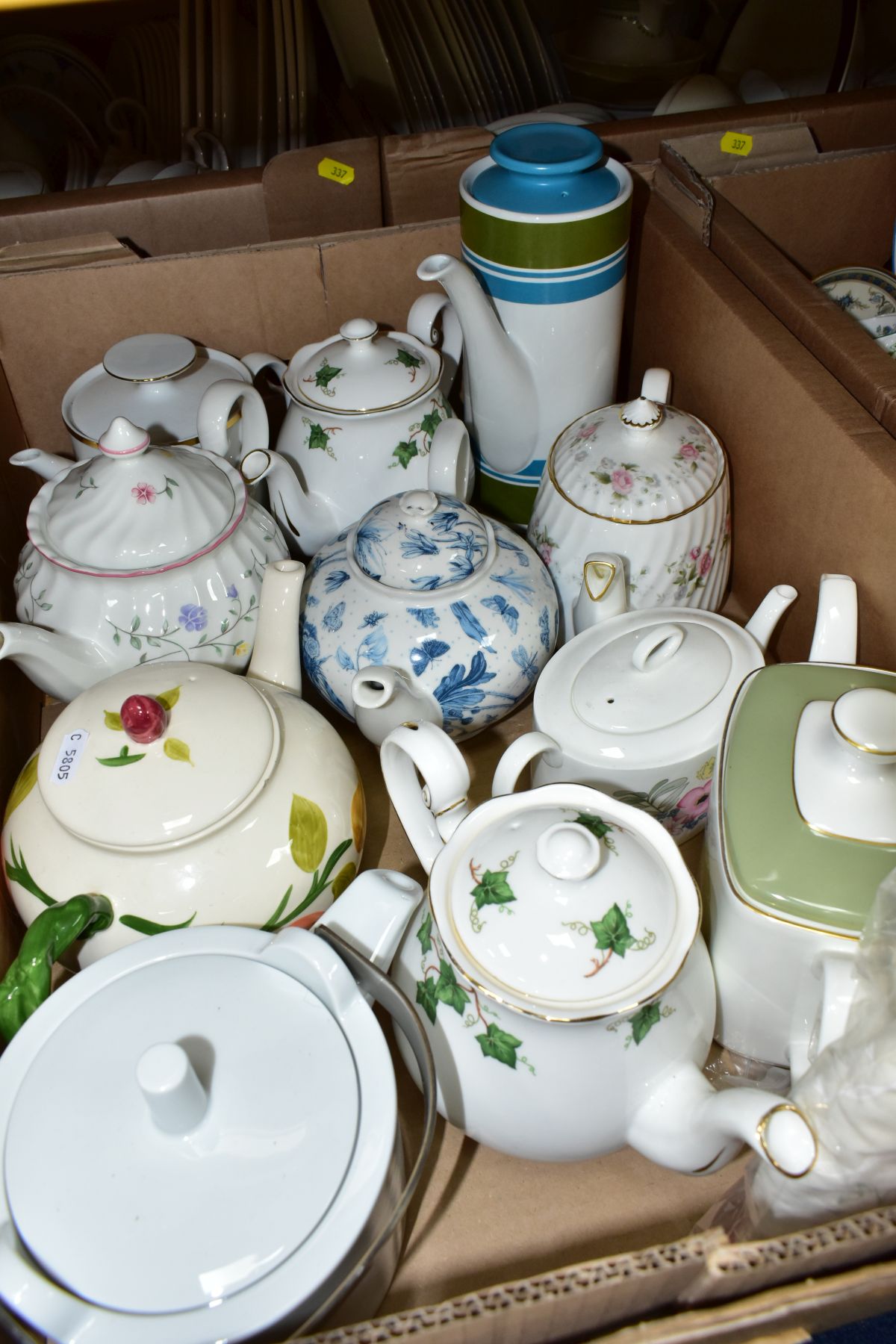 FIVE BOXES OF CERAMIC TEA/DINNER WARES, to include Wedgwood (various patterns), Coalport (Ming - Image 3 of 12