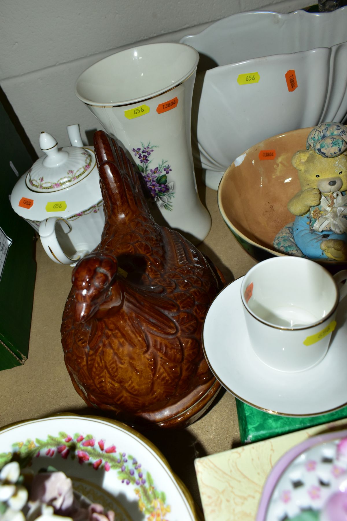 TWO BOXES AND LOOSE 20TH CENTURY FIGURAL ORNAMENTS, boxed tea cups and saucers, a pair of - Image 9 of 13