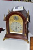 AN EARLY 20TH CENTURY MAHOGANY AND GILT METAL DOME TOP BRACKET CLOCK BY J.W. BENSON OF LONDON,