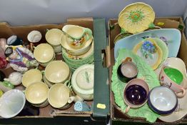 TWO BOXES OF DECORATIVE CERAMICS AND TEA WARES, ETC, including New Hall Pottery daffodil pattern