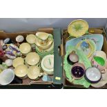 TWO BOXES OF DECORATIVE CERAMICS AND TEA WARES, ETC, including New Hall Pottery daffodil pattern