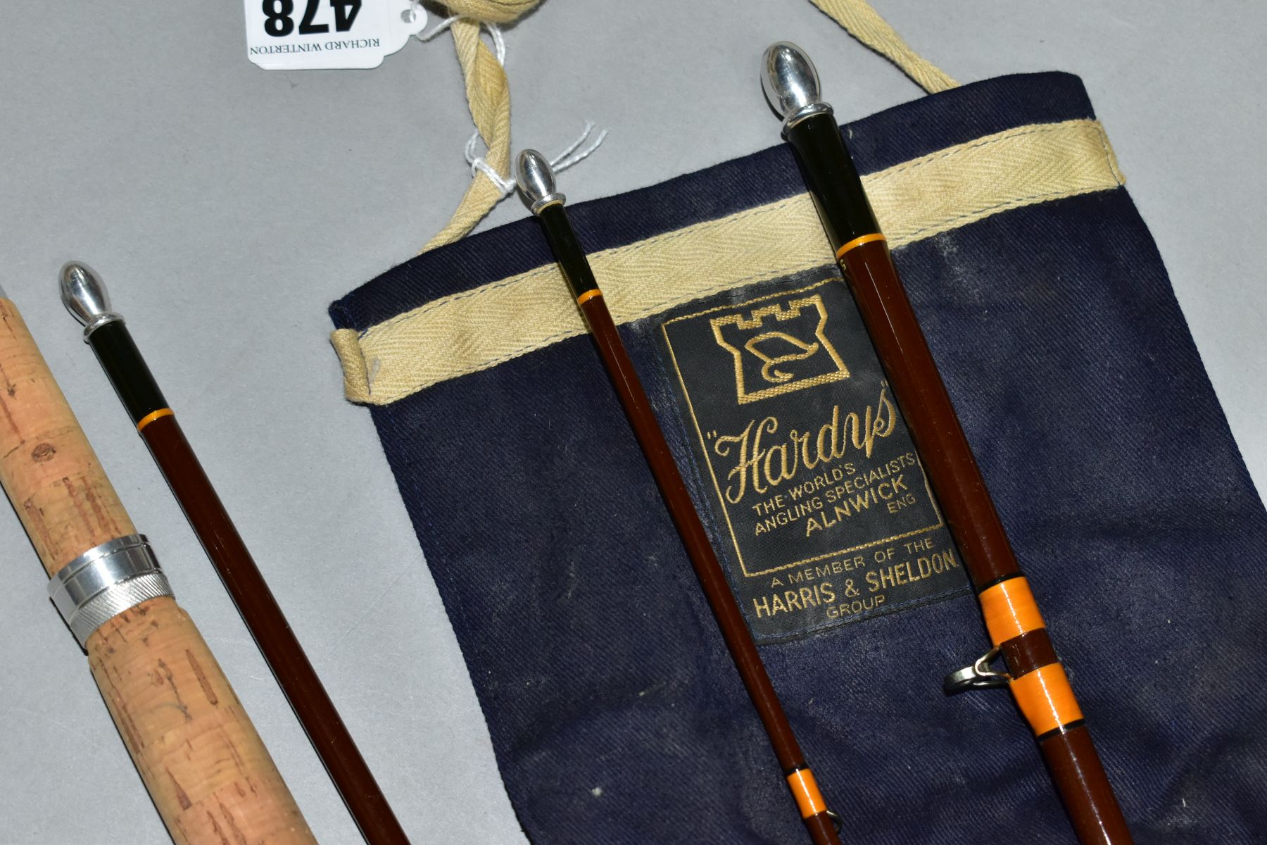 A HARDY 'SMUGGLER' FISHING ROD, 8FT, in canvas bag - Image 2 of 5