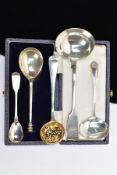 FIVE SILVER SPOONS, to include a 1960's Mappin & Webb silver sauce spoon, an early Victorian