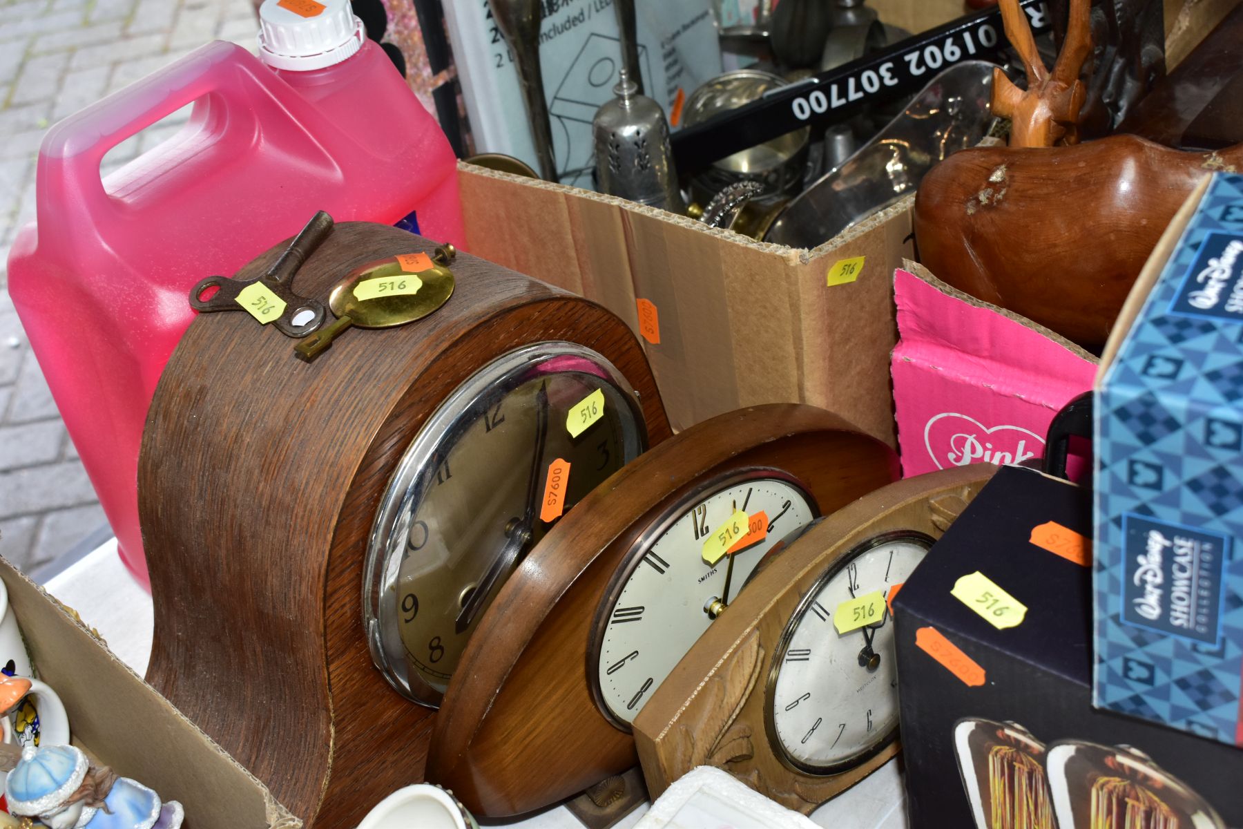 FIVE BOXES AND LOOSE SUNDRY ITEMS, to include three mantel clocks (one with K&P), a tea caddy (no - Image 11 of 13