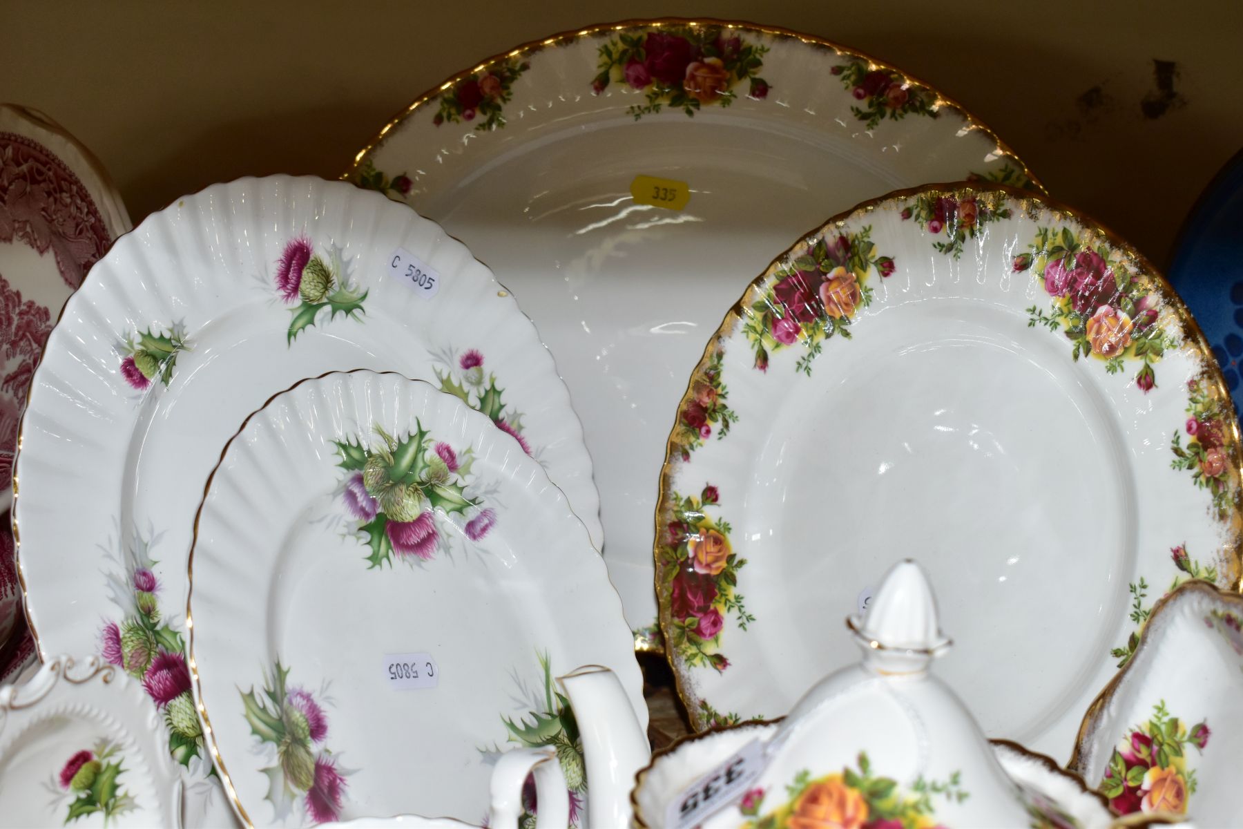 A GROUP OF VARIOUS ROYAL ALBERT TABLESWARES, comprising 'Old Country Roses' teapot (some - Image 7 of 8