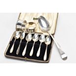 A SMALL SELECTION OF SILVERWARE, to include a cased set of silver teaspoons, hallmark for Viner's