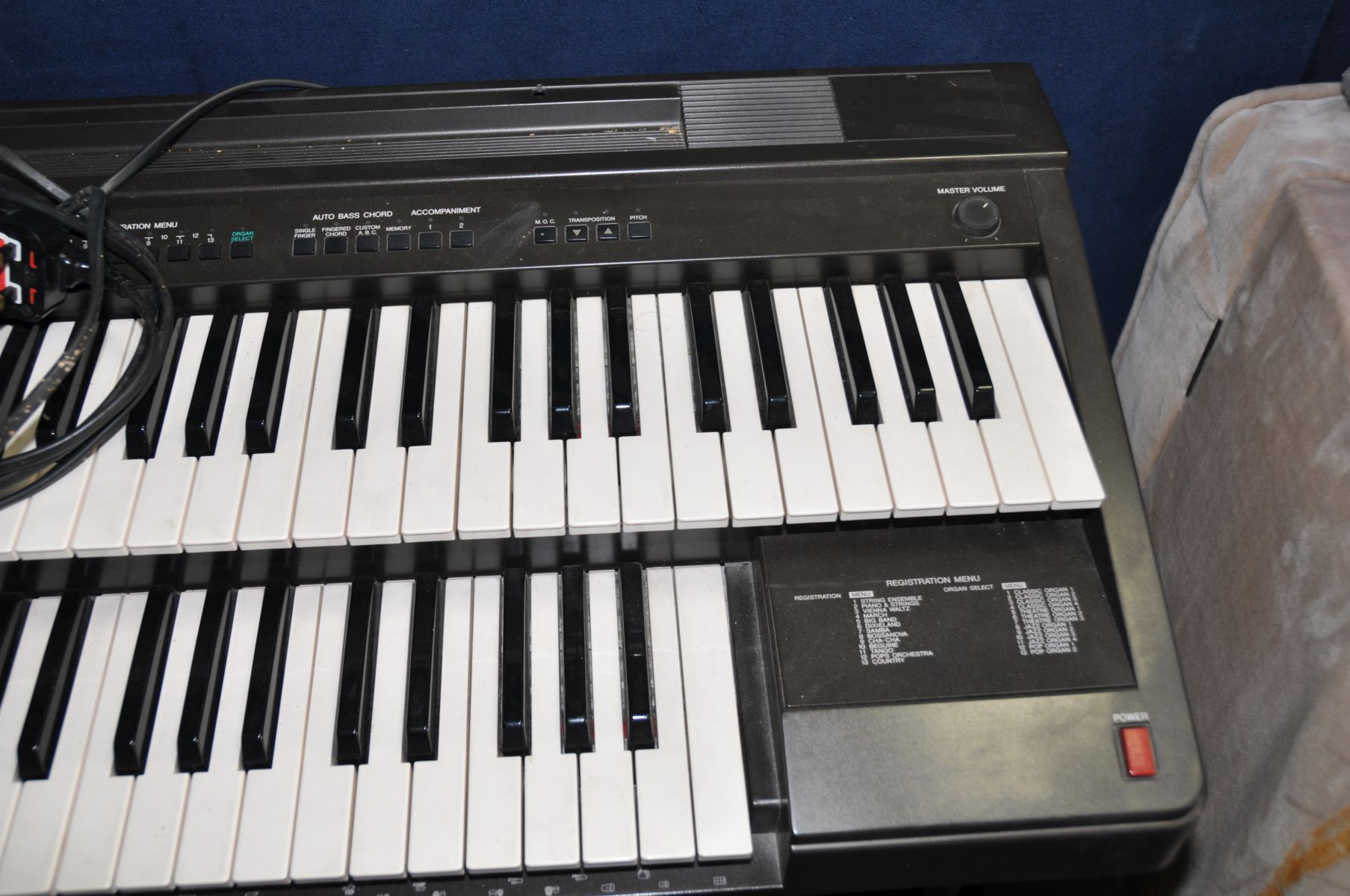 A YAMAHA ELECTONE EL7 ELCTRIC ORGAN with bass pedals and two keyboards ( PAT pass and working) all - Image 3 of 3