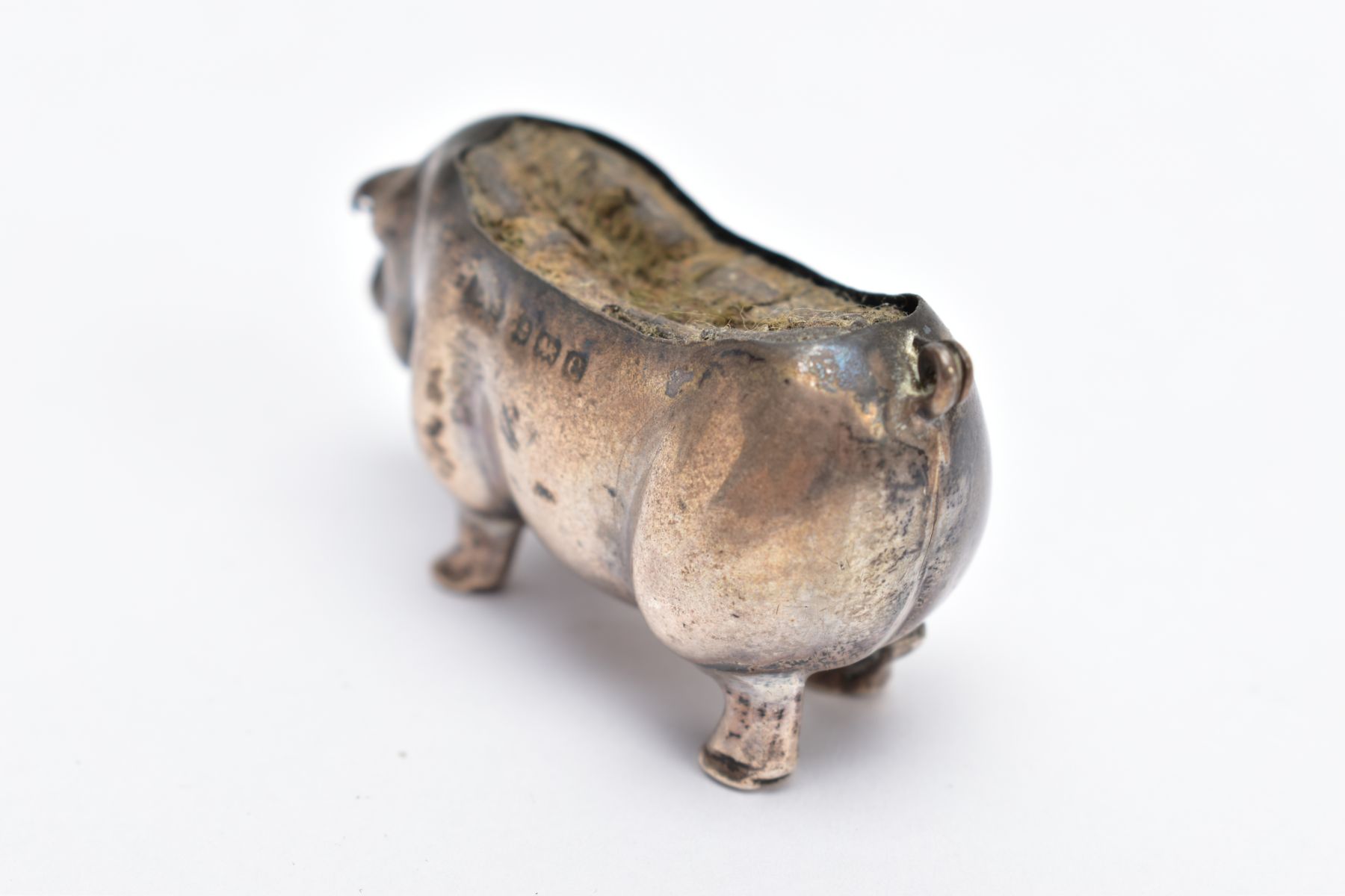 AN EDWARDIAN SILVER PIN CUSHION, in the form of a standing pig, hallmarked 'Levi & Salaman' - Image 5 of 6