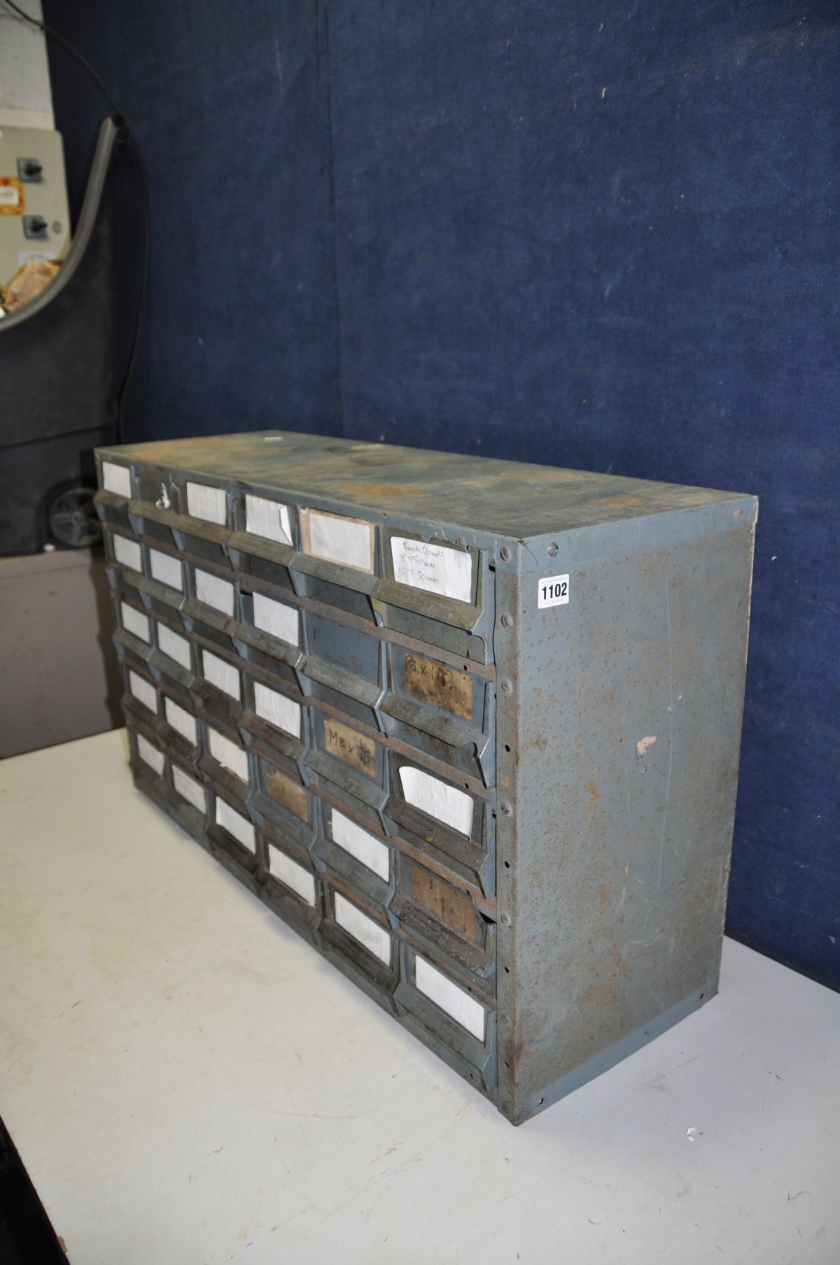 AN INDUSTRIAL METAL WORKSHOP DRAWER UNIT with thirty plastic 'Well construct' drawers , width 90cm - Image 2 of 2