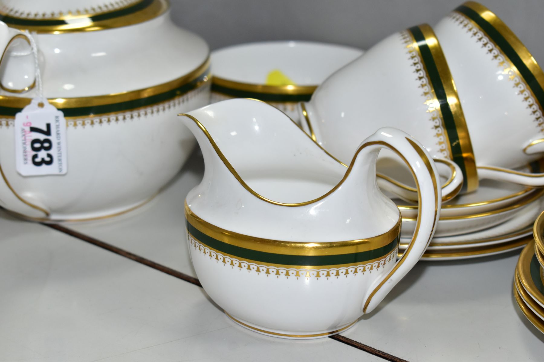 SPODE 'KNIGHTSBRIDGE LEATHER GREEN' Y8451 PART TEASET, comprising teapot, square cake/sandwich - Image 4 of 7