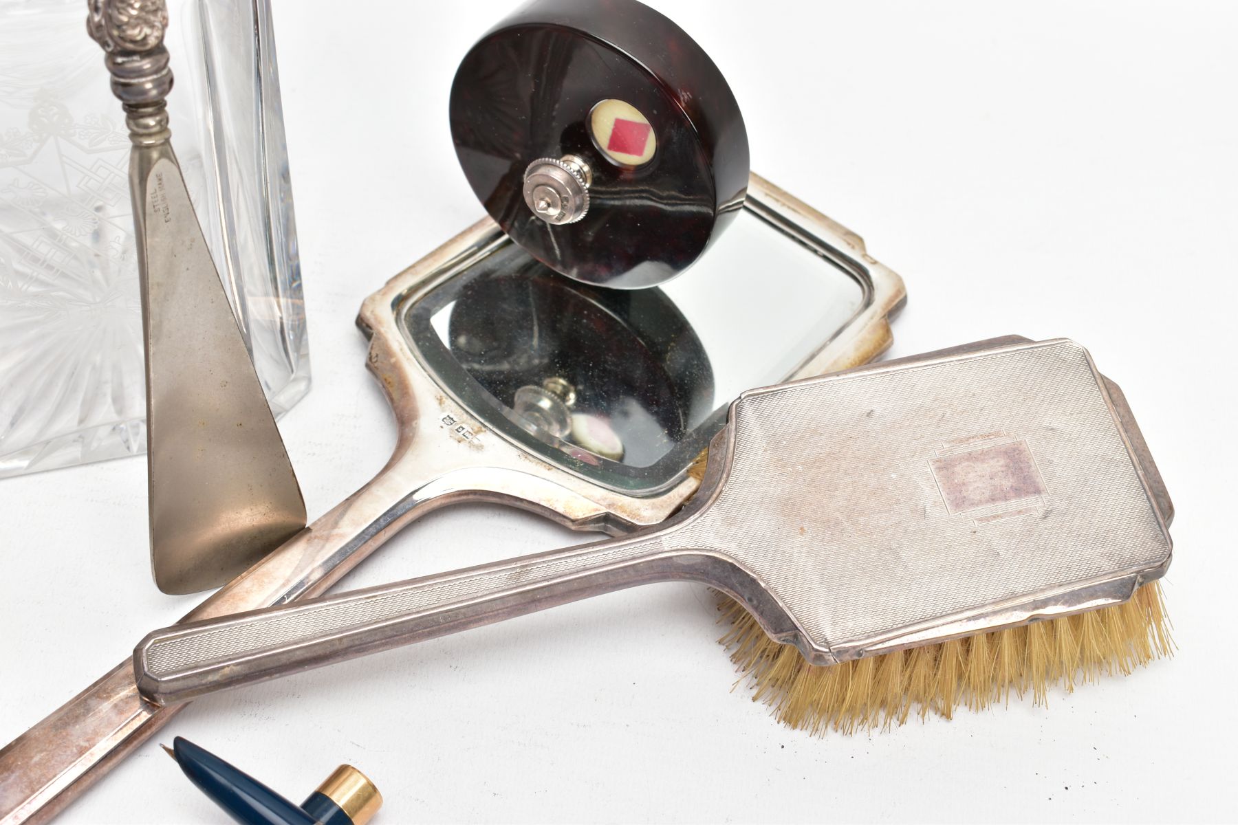 A BOX OF ASSORTED SILVERWARE, to include a three-piece engine turned design vanity set comprising - Image 6 of 12