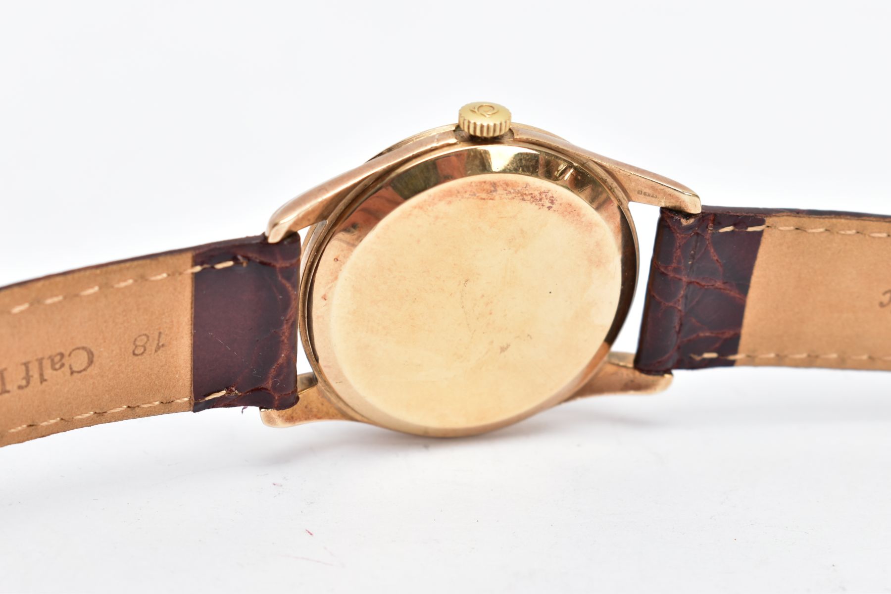 A GENTS 9CT GOLD OMEGA WRISTWATCH, hand wound movement, round champagne dial signed 'Omega', baton - Image 6 of 8