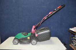 A QUALCAST M2E1232M RM32 ELECTRIC LAWN MOWER with 32cm cut and grass box ( PAT pass and working)