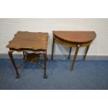 AN EDWARDIAN MAHOGANY DEMI LUNE TEA TABLE, the fold over top enclosing a green baize lining, on