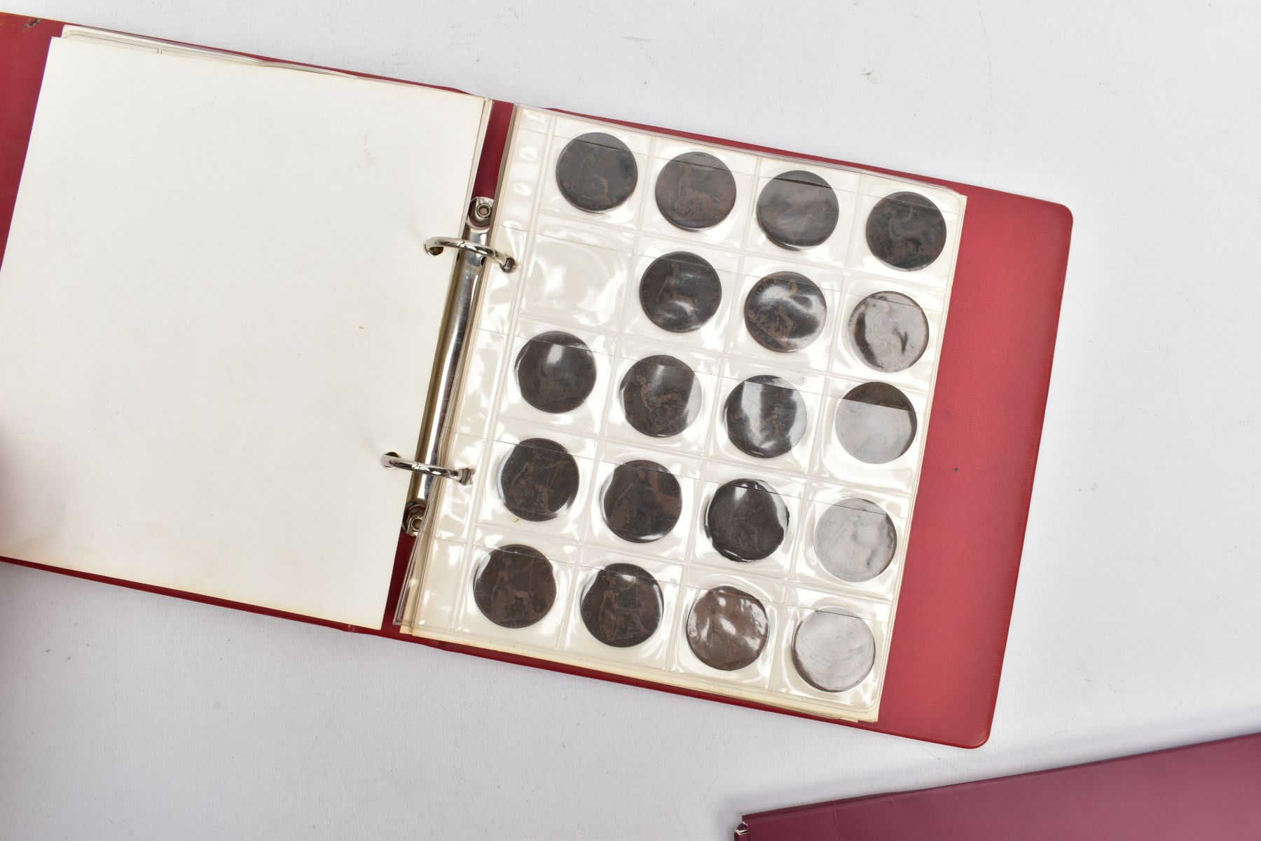 A LARGE PLASTIC TRAY OF MIXED COINS to include a framed display of coin and banknotes, some Shell - Image 9 of 10