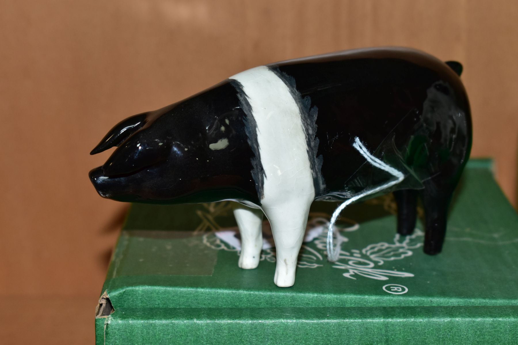 A BESWICK WESSEX SADDLEBACK BOAR, Ch 'fairacre Viscount 3rd' Nom 1512, designed by Colin - Image 2 of 4