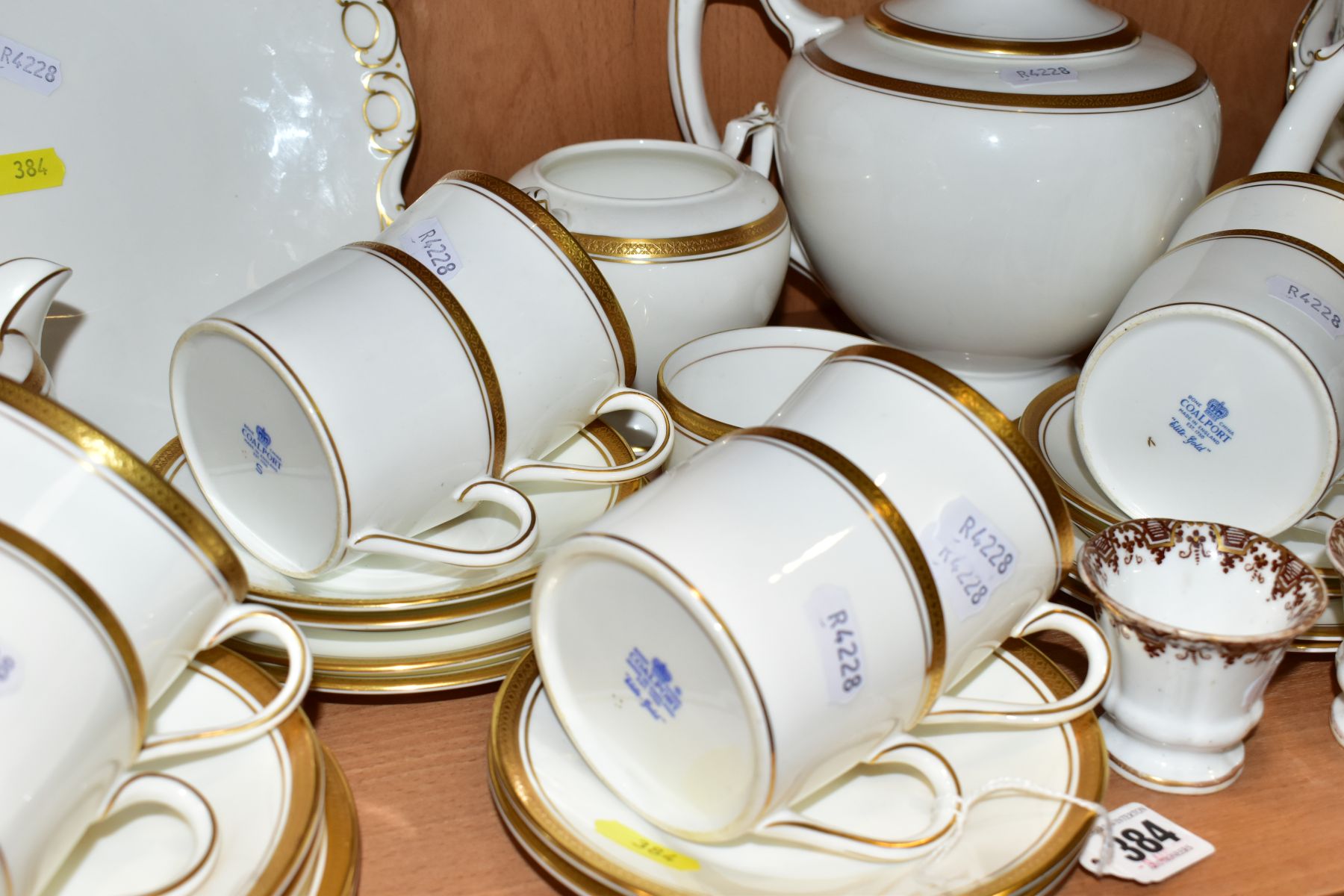 A COALPORT 'ELITE-GOLD' PATTERN TEA SET, comprising tea pot (second), milk jug, twin handled sugar - Image 6 of 6