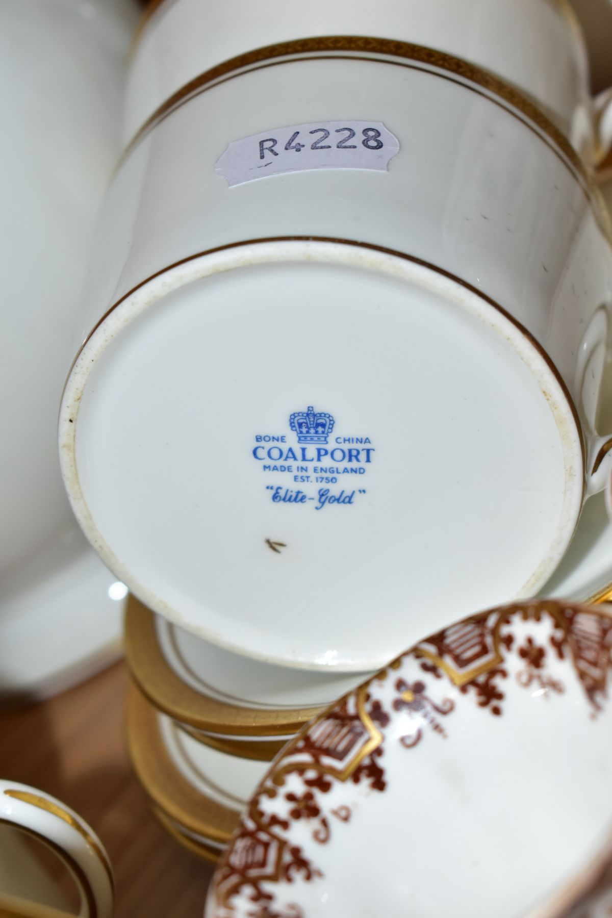 A COALPORT 'ELITE-GOLD' PATTERN TEA SET, comprising tea pot (second), milk jug, twin handled sugar - Image 3 of 6