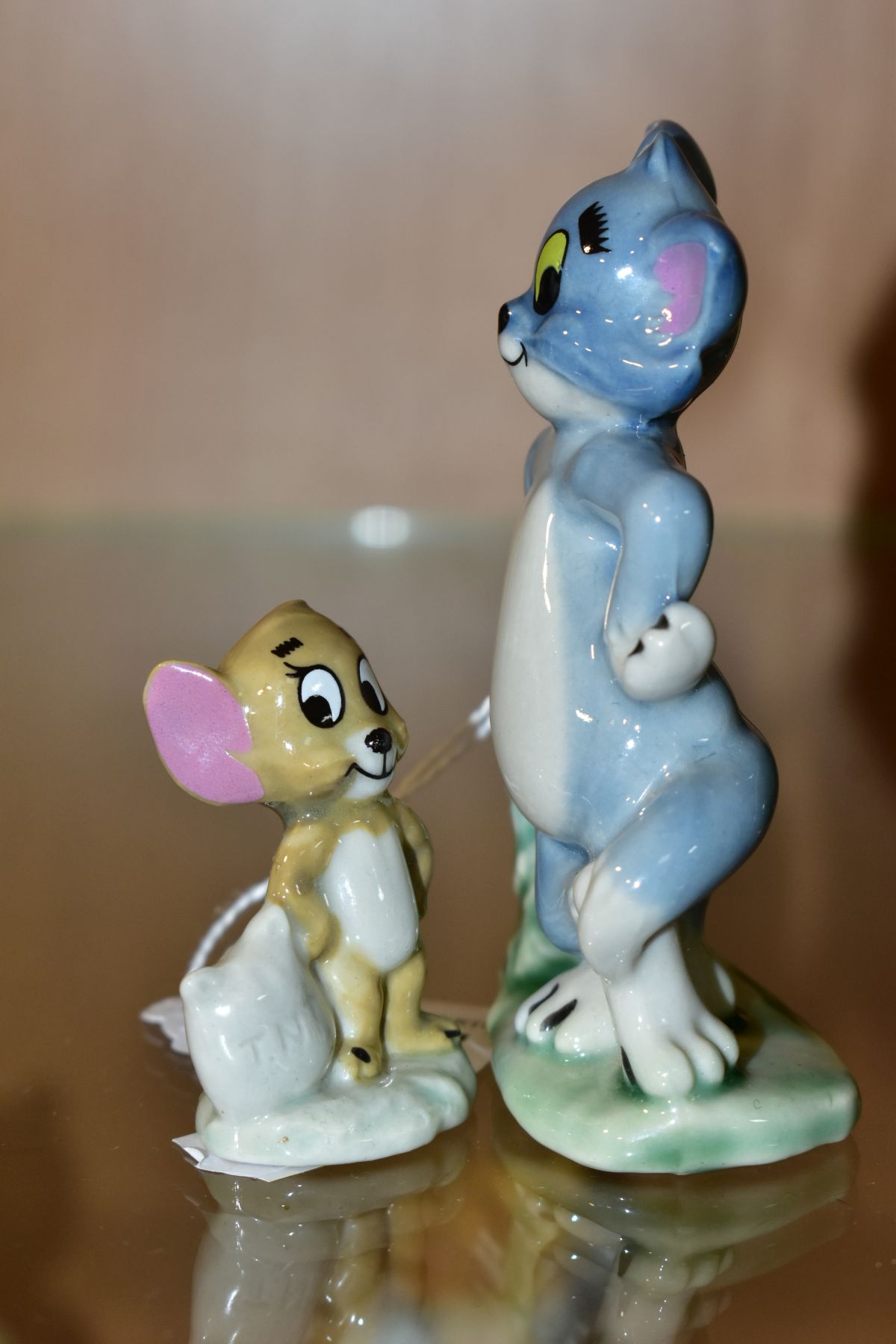 WADE TOM AND JERRY, style one, length of Tom 9cm (2) (Condition:- Jerry has glaze missing back of - Image 4 of 4