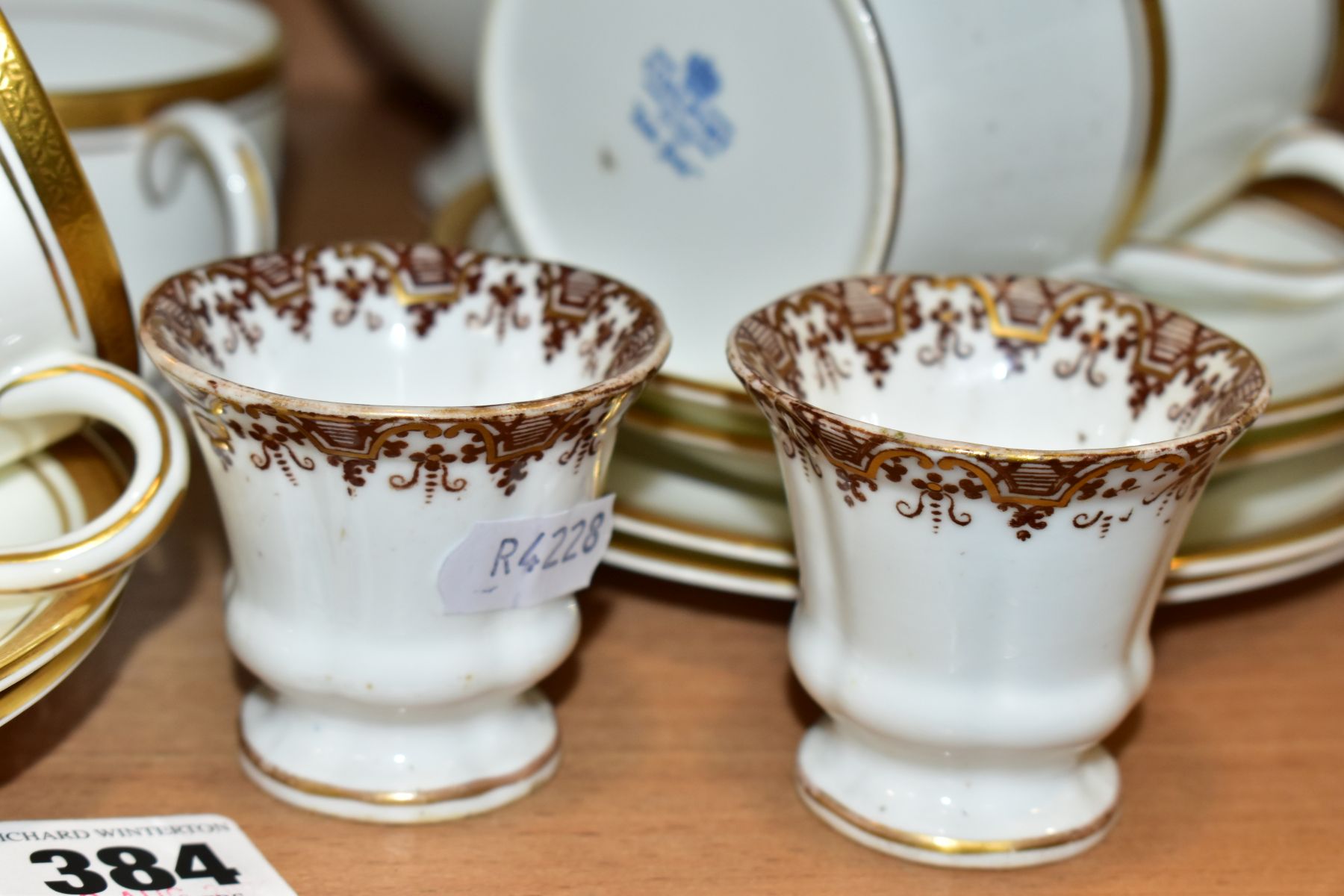 A COALPORT 'ELITE-GOLD' PATTERN TEA SET, comprising tea pot (second), milk jug, twin handled sugar - Image 2 of 6