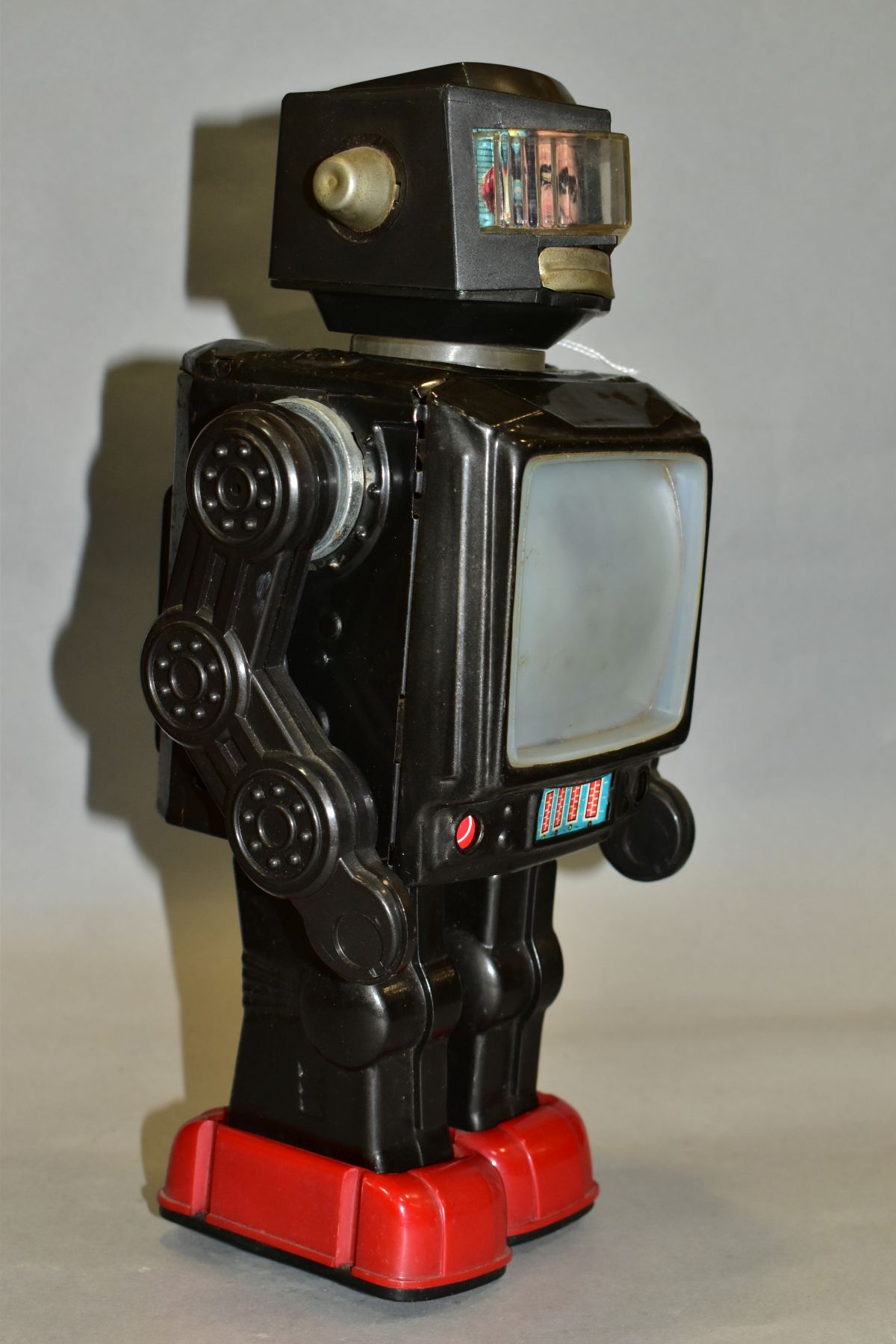 A TINPLATE AND PLASTIC BATTERY OPERATED TV ROBOT, marked 'Made in Japan' but no makers marking, - Image 2 of 7