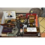 A BOX AND LOOSE OF COLLECTABLES, including a tin of corkscrews and beer taps, a cased brass