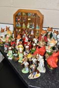 A COLLECTION OF SIXTY ONE NOVELTY FOX ORNAMENTS AND SCULPTURES to include Enesco Beatrix Potter