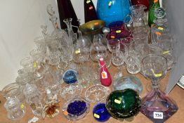 A MIXED LOT OF COLOURED AND CLEAR GLASS, to include a Whitefriars style molar ashtray, control