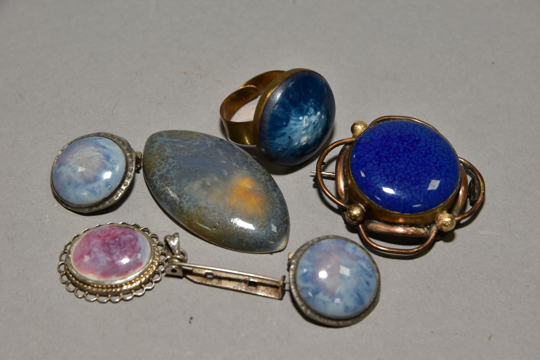 A BOX OF RUSKIN AND RUSKIN STYLE ENAMELS, comprising a ring, a pair of earrings, pendant, a - Image 2 of 3