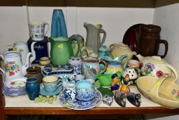 A QUANTITY OF ASSORTED CERAMICS, etc, to include a Glyn Colledge jug, height 12cm, a New Chelsea '