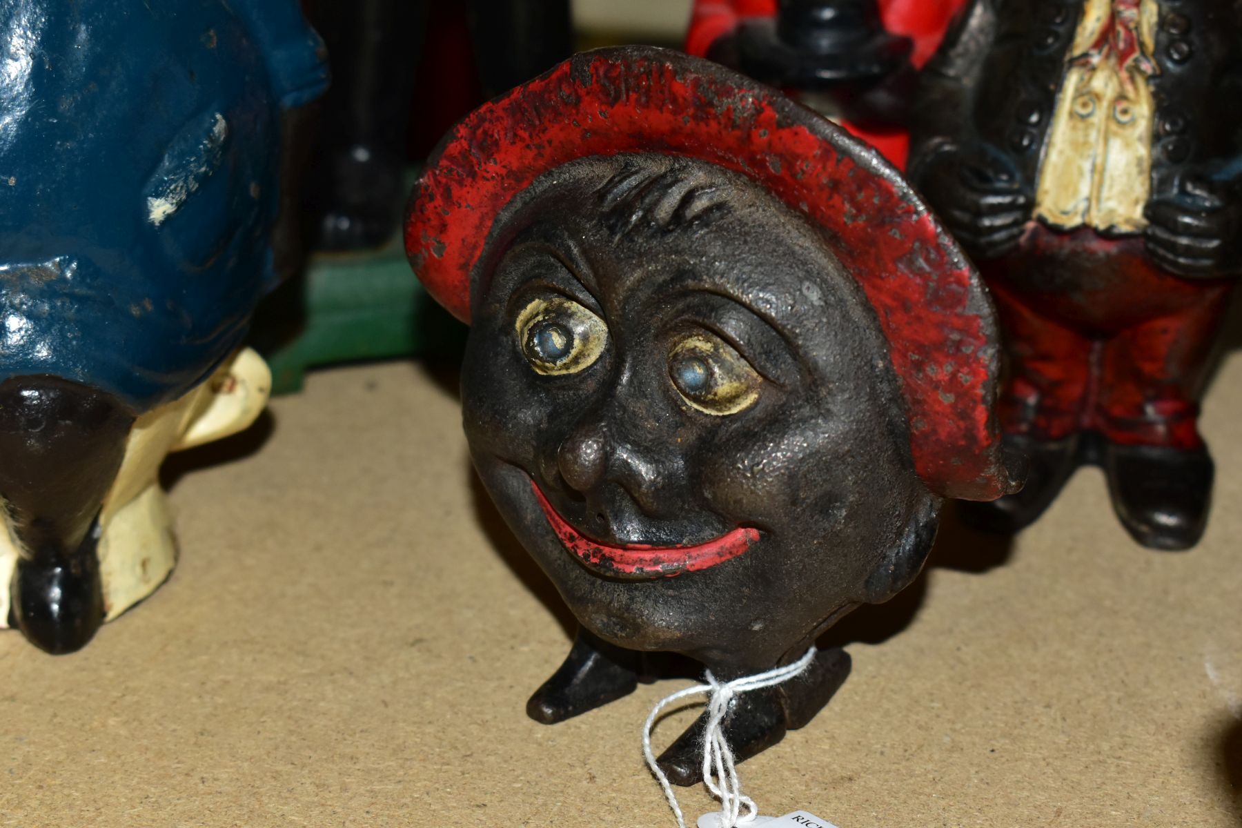 A QUANTITY OF CAST IRON MONEY BOXES/BANKS, assorted designs and colours to include 'Save & Smile - Image 5 of 5