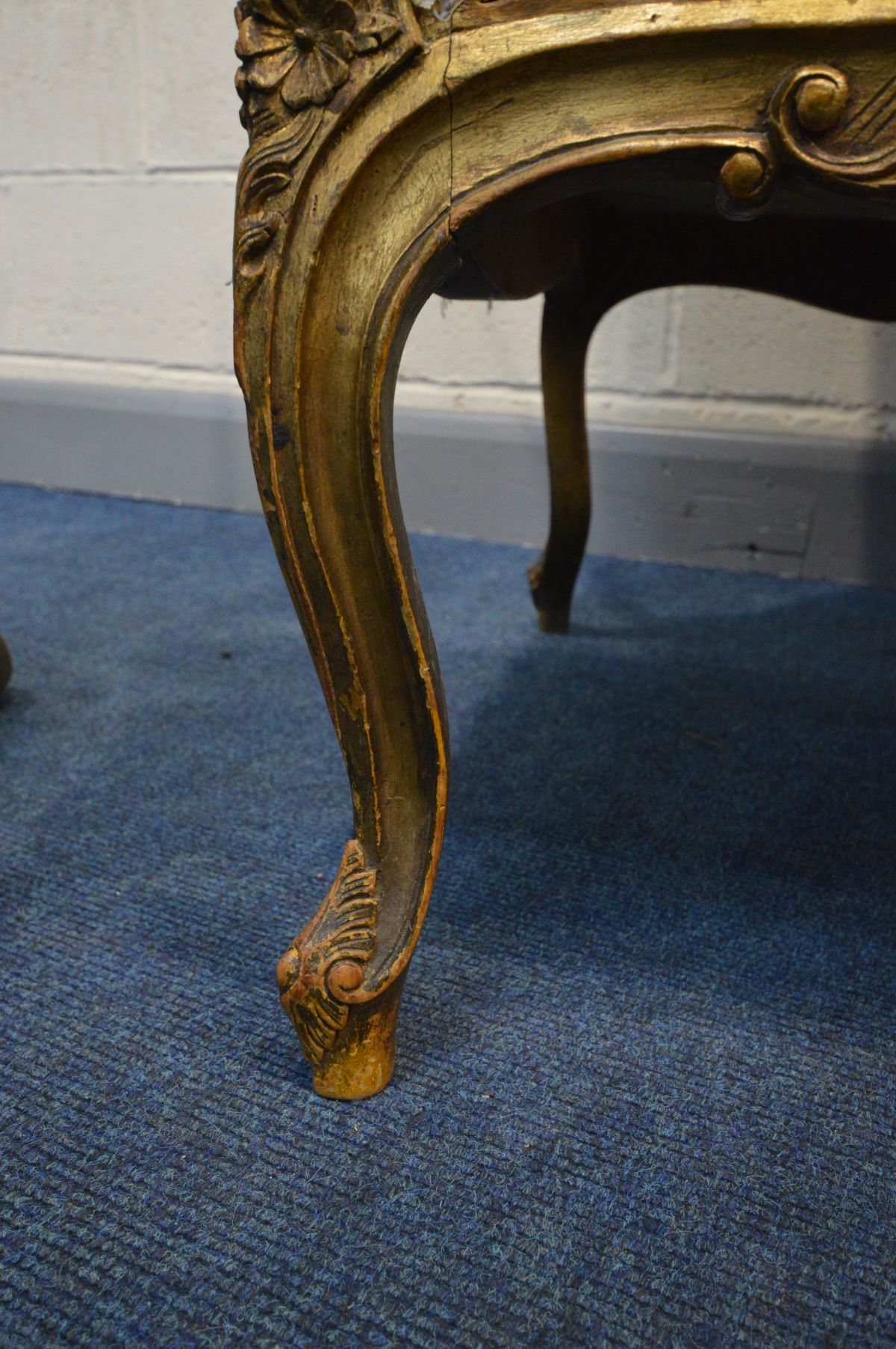 A FRENCH GILT FRAMED ARMCHAIR, width 76cm x depth 77cm x height 112cm (ideal for restoration) - Image 5 of 7
