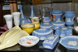 A GROUP OF CERAMICS, to include thirteen pieces of pale blue jasperware including a 13cm tall candle