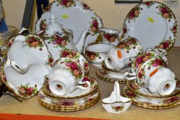 TWENTY FIVE PIECES OF ROYAL ALBERT OLD COUNTRY ROSES TEAWARES, comprising six cups, six saucers (one