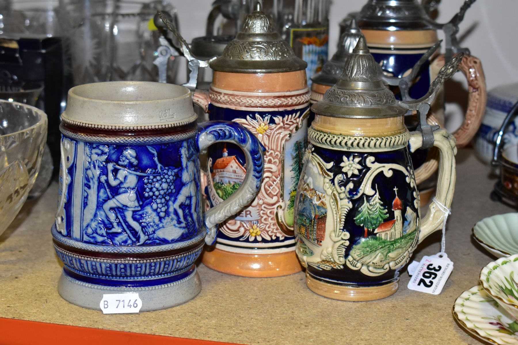 NINE STEINS, FIVE CERAMIC AND FOUR GLASS, eight with lids (large chip and extensive crack to one - Bild 2 aus 5