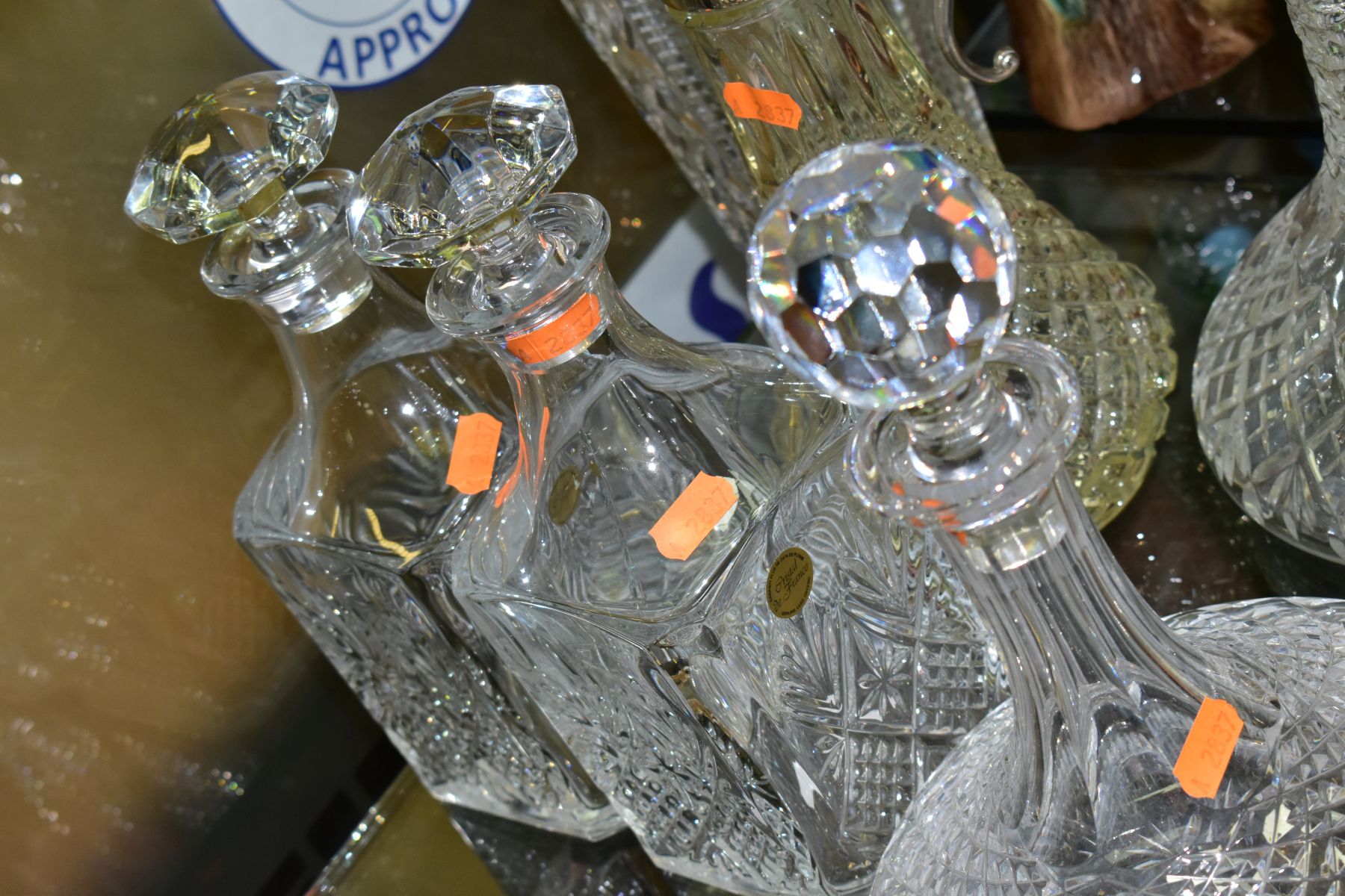 SIX PIECES OF GLASSWARE, comprising a pair of decanters with 'Cristal de France' label and stoppers, - Image 4 of 7