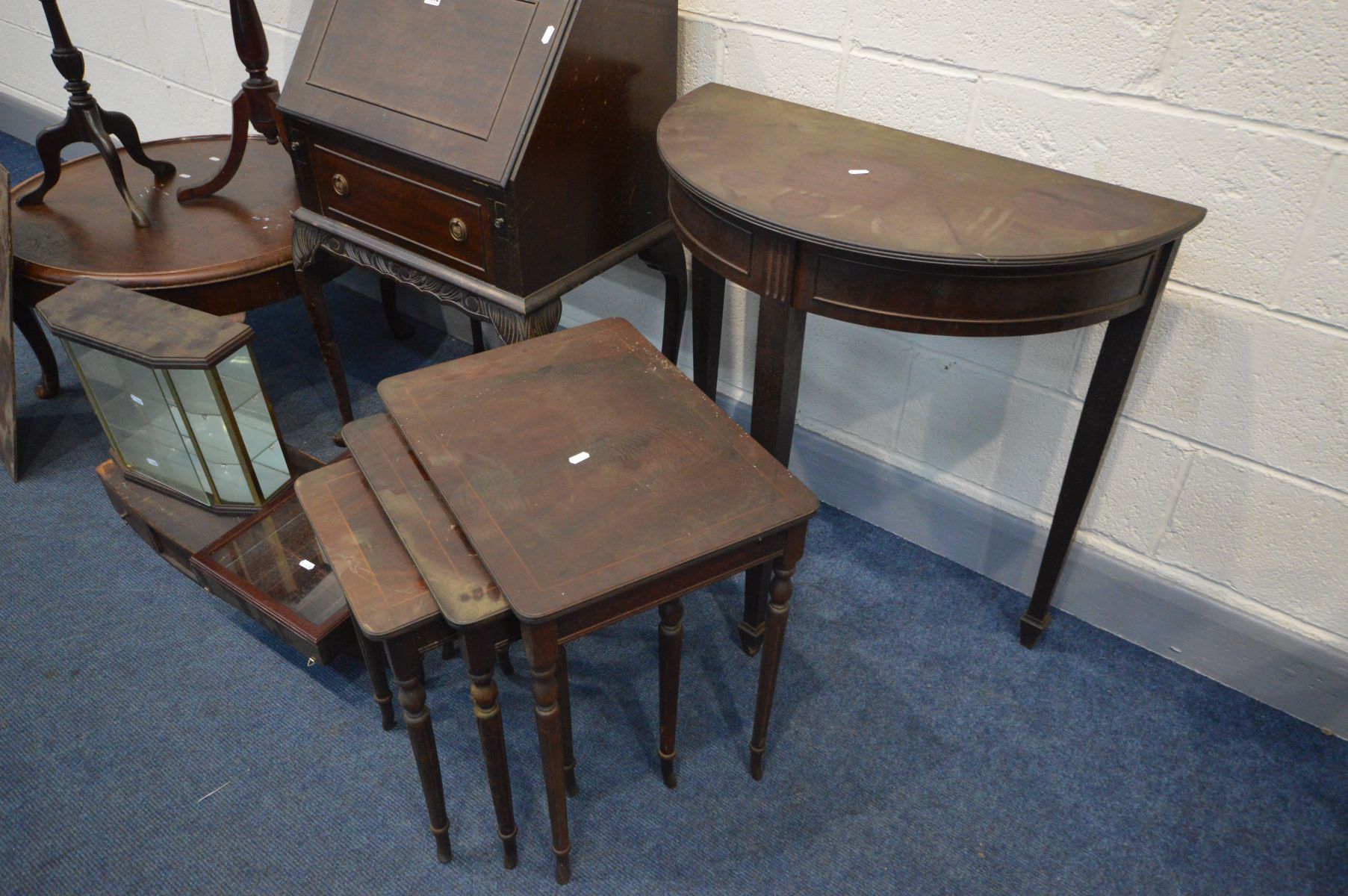 A COLLECTION OF MAHOGANY FURNITURE to include a small ladies bureau, demi lune table, nest of - Image 3 of 4