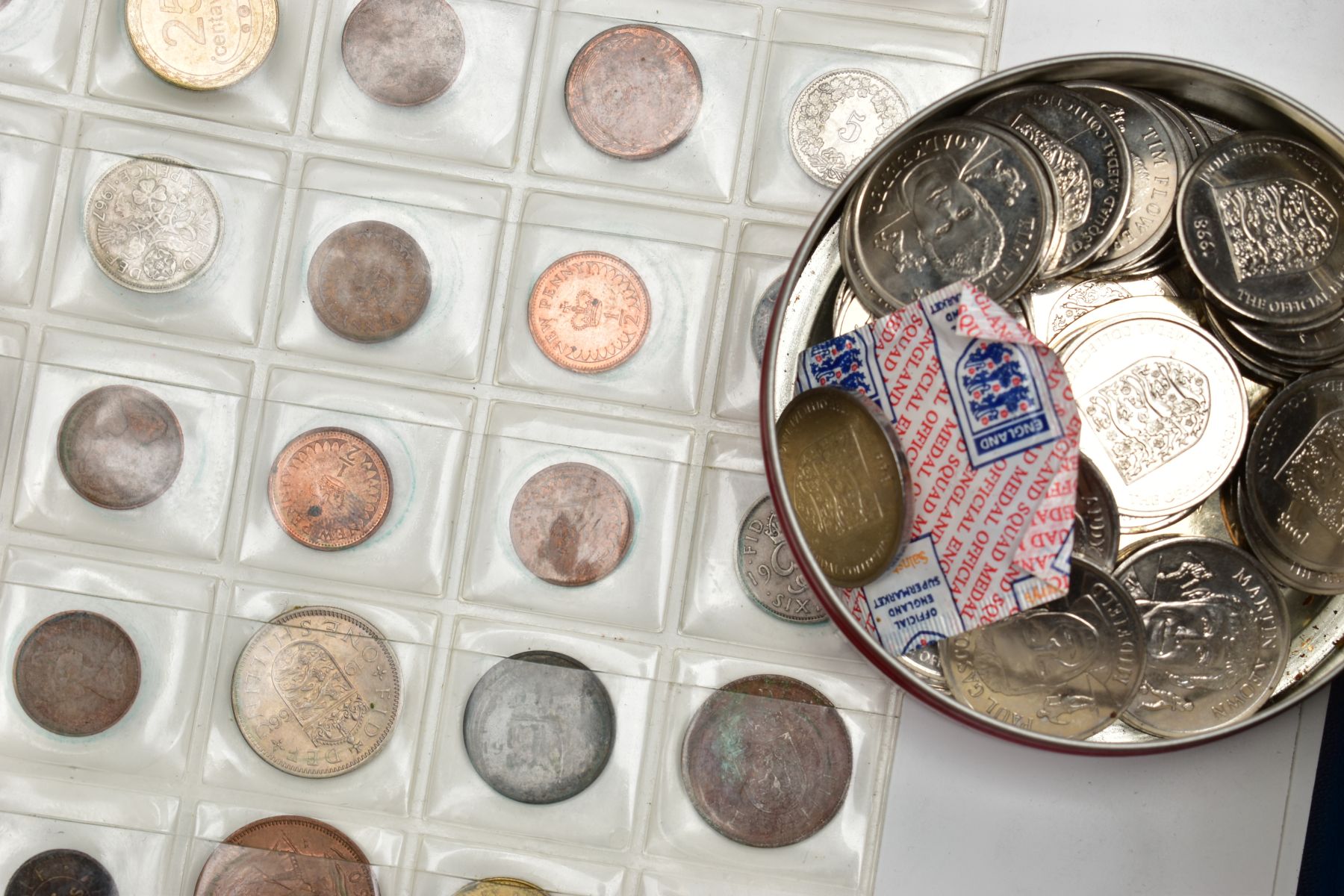 TWO BOXES OF MIXED COINAGE to include boxed silver proofs Diana 1977 five pound coin, 1986 - Image 6 of 7