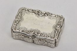 A NATHANIEL MILLS SILVER TABLE SNUFF BOX, a rectangular wavy edge box with a detailed embossed