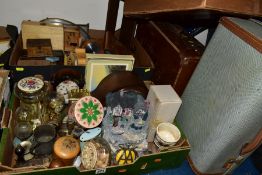 THREE VINTAGE CARDBOARD BOXES (HARRODS, IND COOPE AND BIRDS EYE) TWO VINTAGE SUITCASES AND TWO BOXES