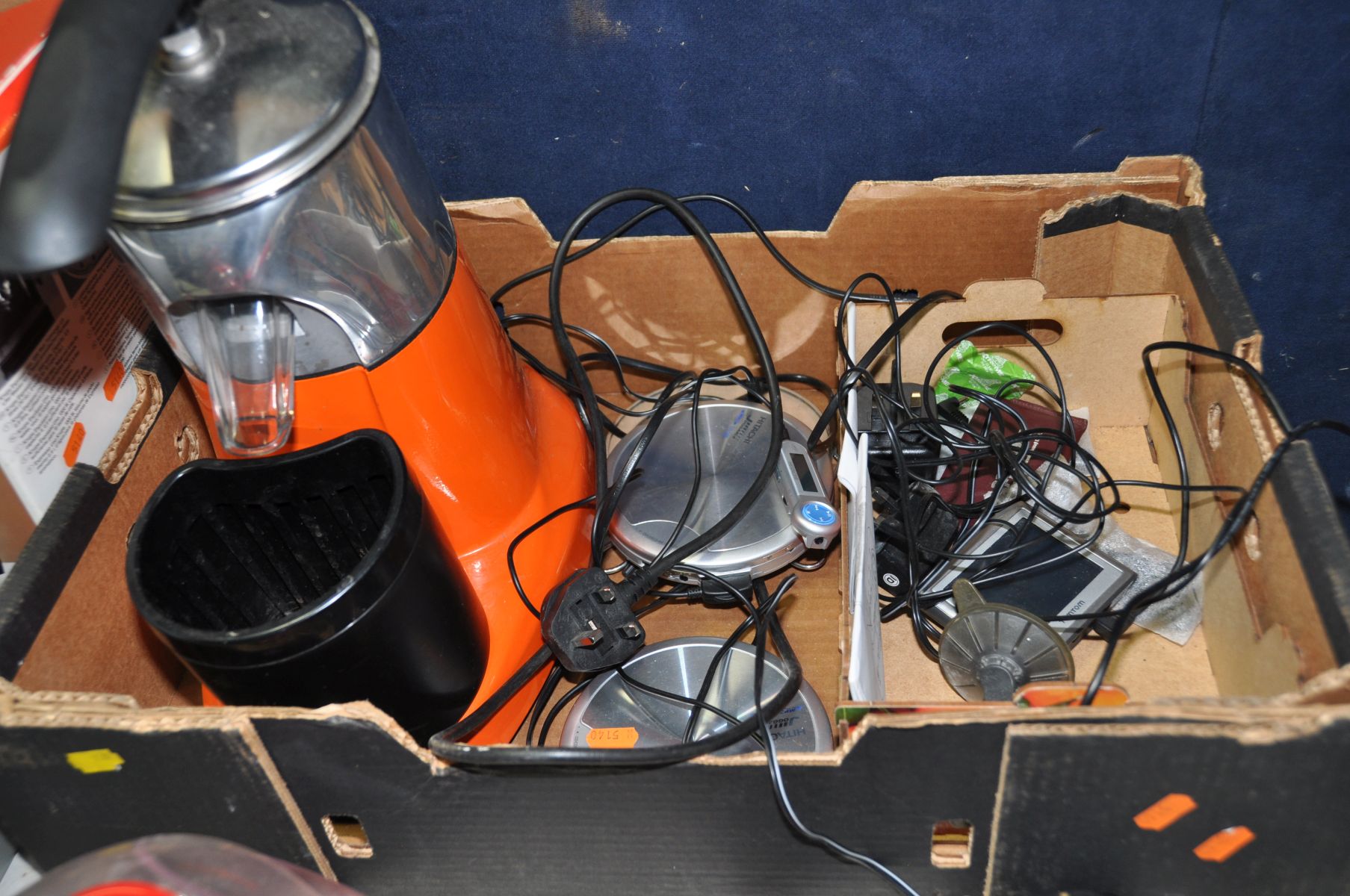 TWO TRAYS CONTAINING HOUSEHOLD ELECTRICALS including a Dolce Gusto and a Krups Coffee machine, a Red - Image 3 of 6