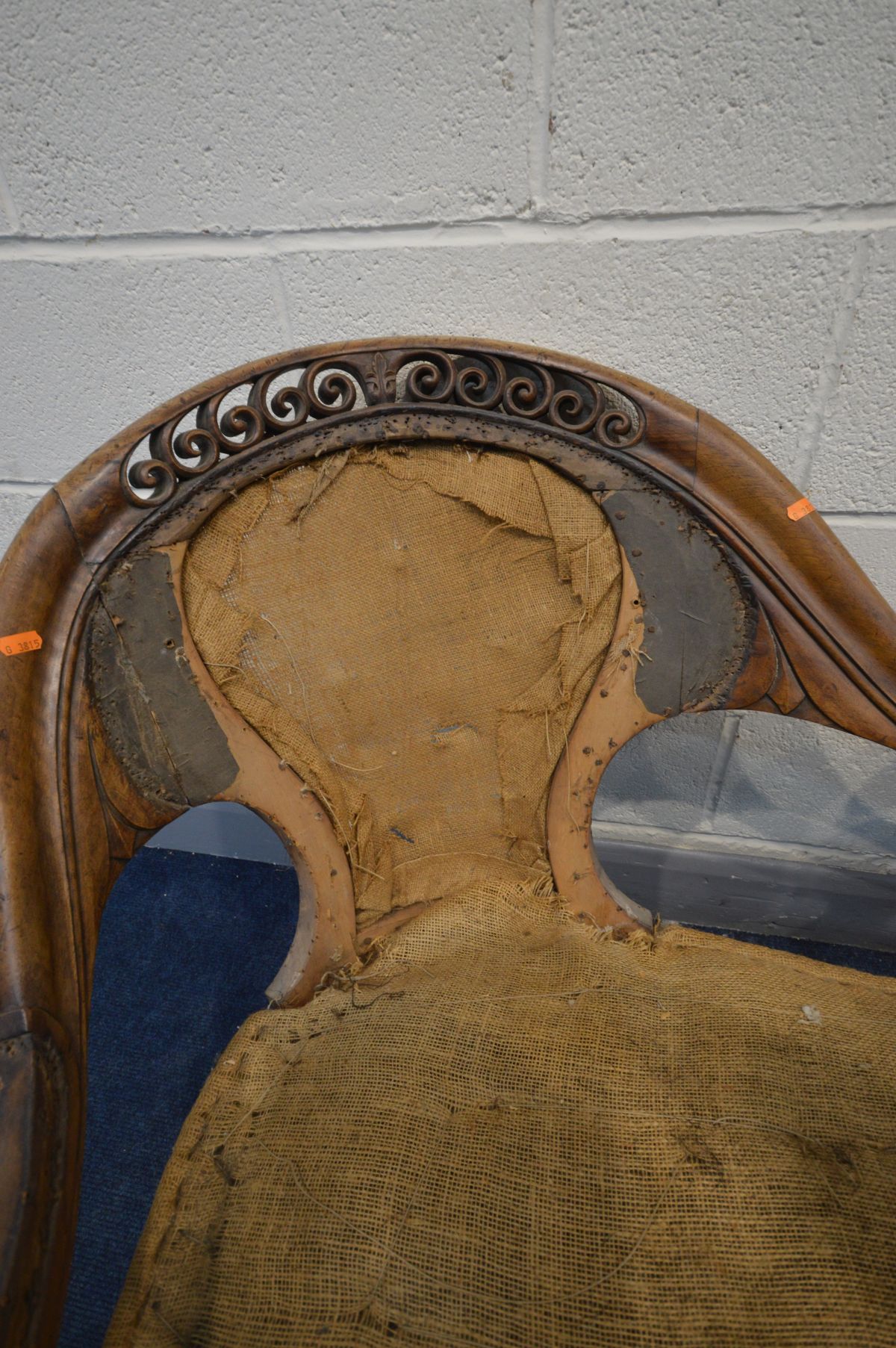 A VICTORIAN WALNUT OPEN DOUBLE BACK SOFA, the frame carved with foliate scrolls, shield centre - Image 3 of 13