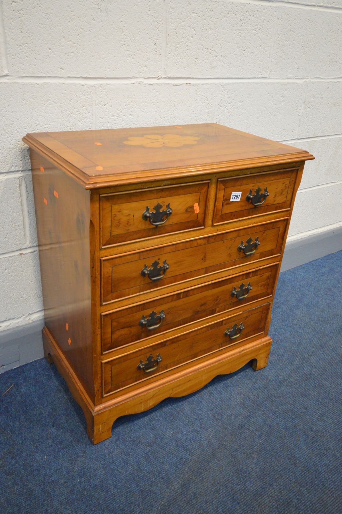 A REPRODUCTION YEW WOOD AND INLAID CHEST OF TWO SHORT OVER THREE LONG DRAWERS, width 63cm x depth - Image 2 of 3