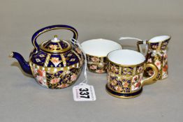 FOUR ROYAL CROWN DERBY IMARI MINIATURE ITEMS, comprising a kettle, height 6cm, a jug with angled
