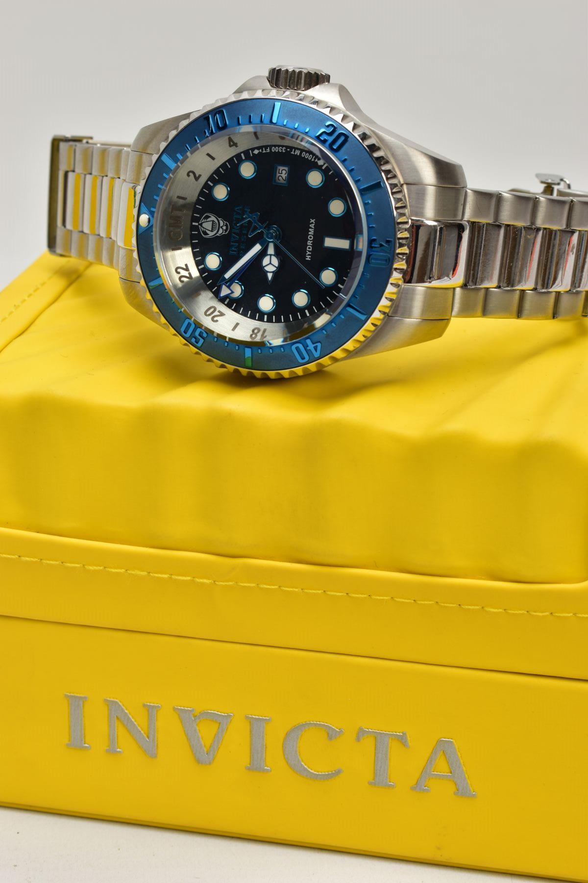 A GENTLEMANS INVICTA RESERVE PRO DIVER HYDROMAX WRISTWATCH, a large steel watch, quartz movement, - Image 2 of 5
