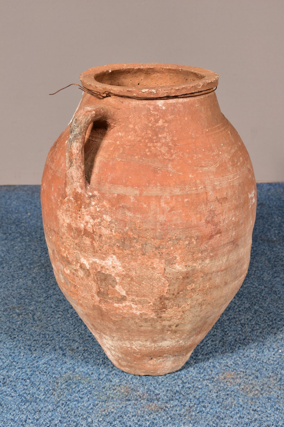 A MEDITERRANEAN TERRACOTTA BALUSTER SHAPED OLIVE POT, with twin handles, height 53cm - Image 3 of 7