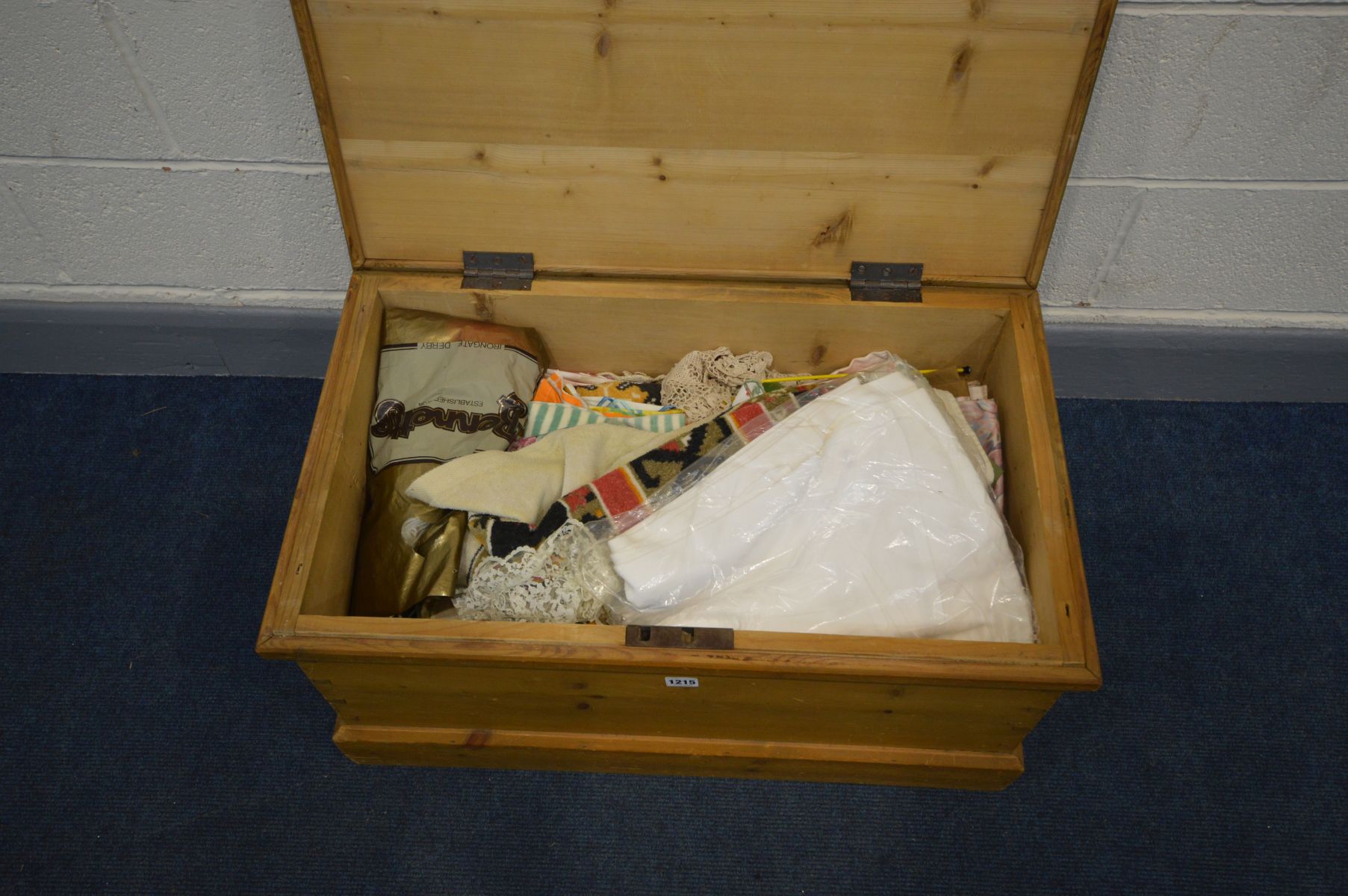 A PINE BLANKET BOX with twin metal handles and plinth base, with linen contents inside, width 76cm x - Image 4 of 4